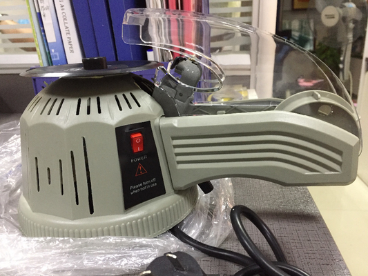 Stały przezroczysty dozownik taśmy na biurko Plastikowy elektryczny o szerokości 3 mm do użytku biurowego